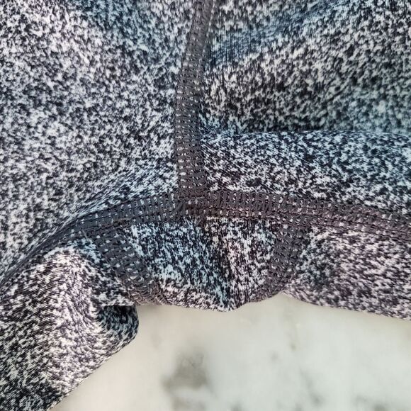 Lululemon Heathered Gray Athletic Capri Leggings - Picture 4 of 6